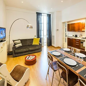 Apartment Da Sabrina Cavour 57, Rome